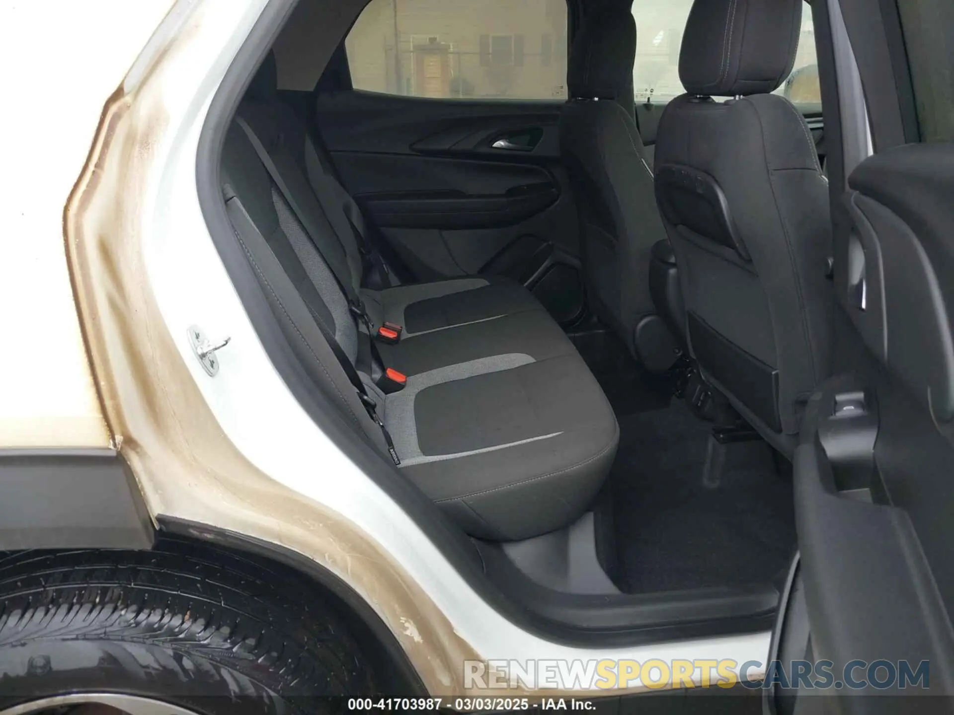 8 Photograph of a damaged car KL79MRSL0RB108480 CHEVROLET TRAILBLAZER 2024