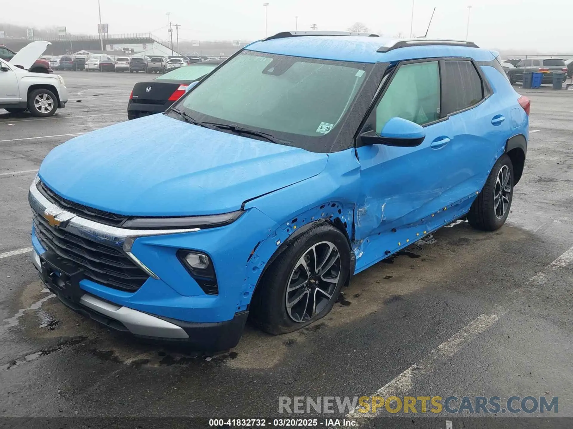 2 Фотография поврежденного автомобиля KL79MRSL1RB132500 CHEVROLET TRAILBLAZER 2024