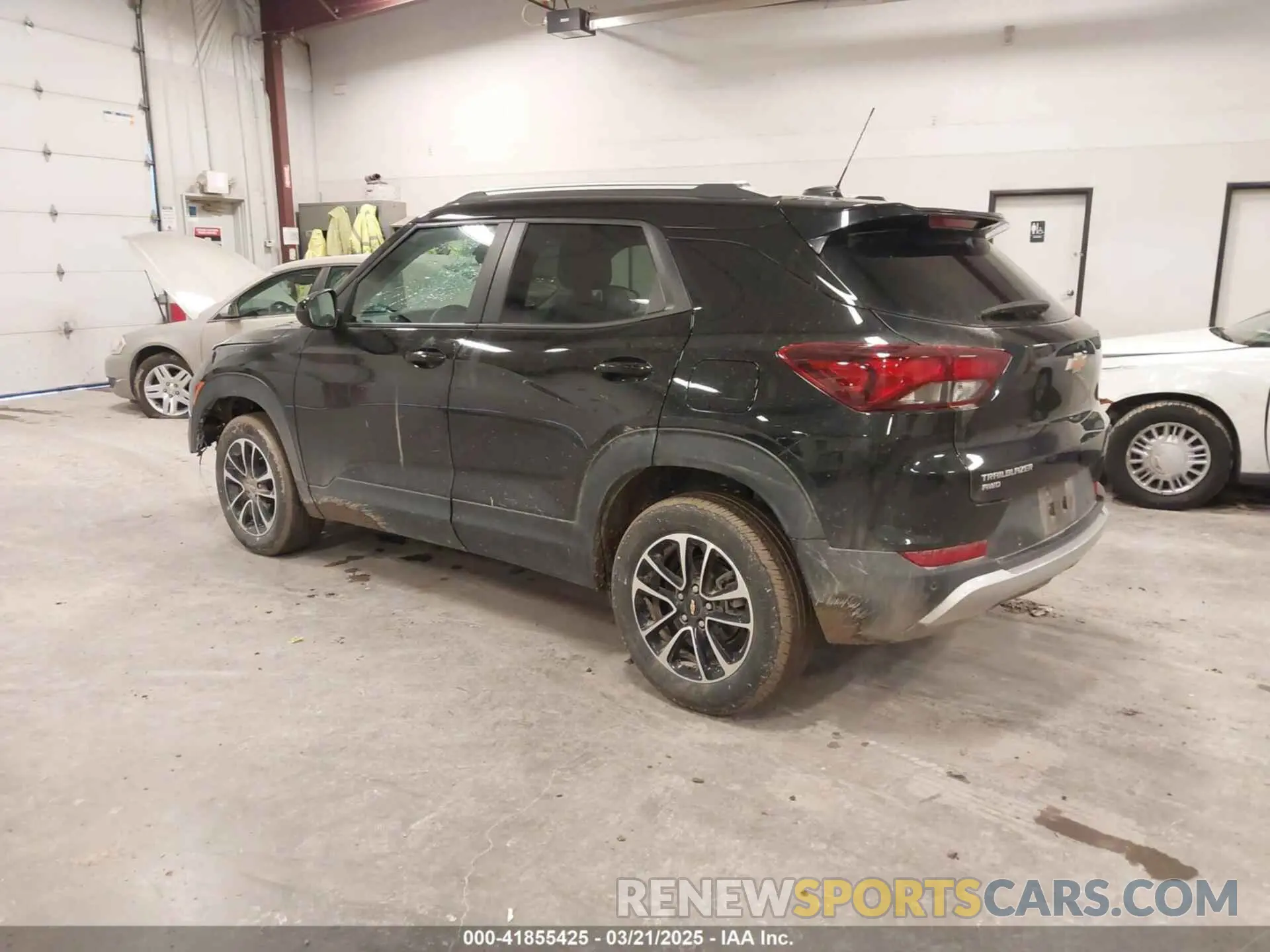 3 Фотография поврежденного автомобиля KL79MRSLXRB061099 CHEVROLET TRAILBLAZER 2024