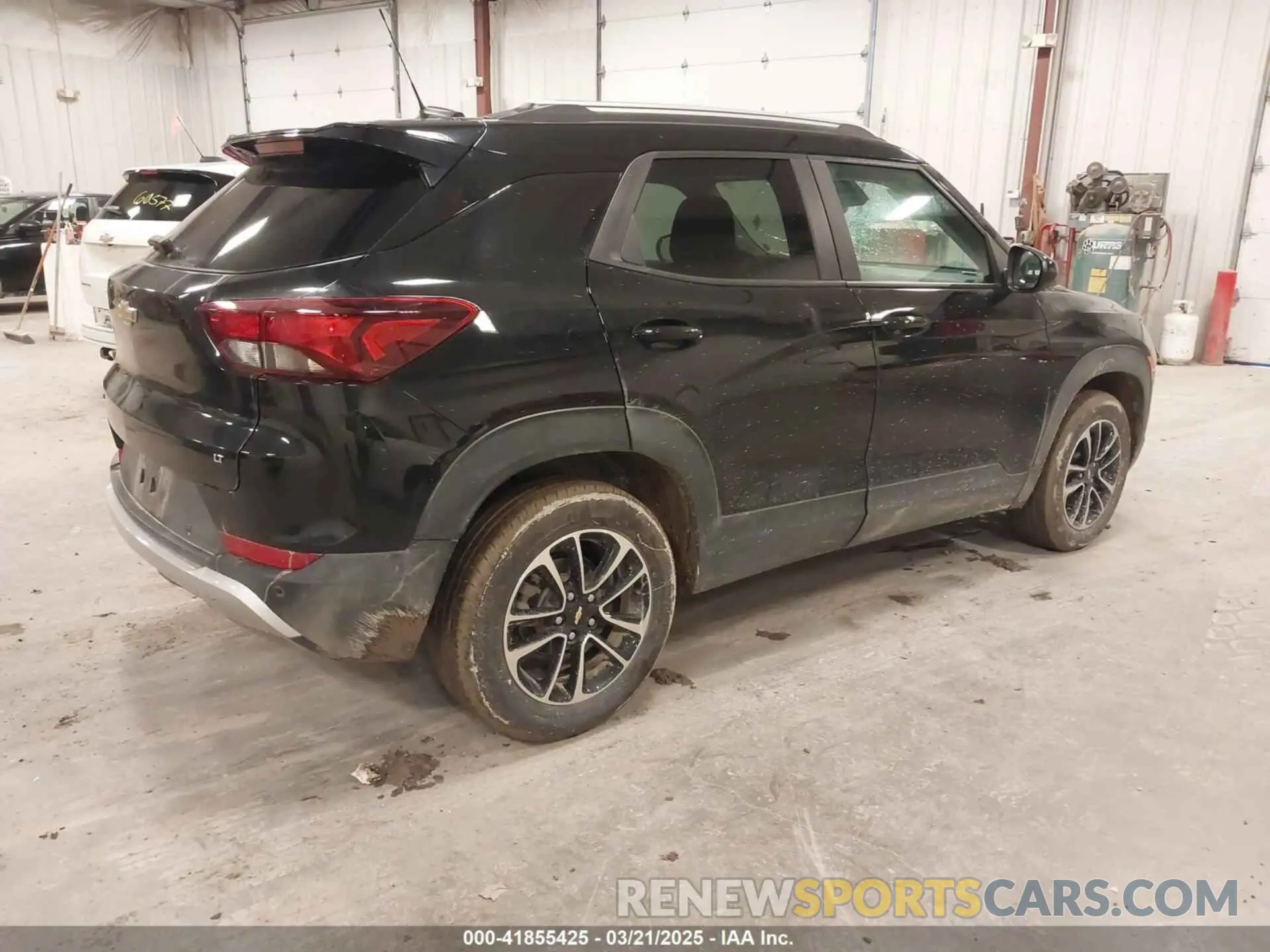 4 Фотография поврежденного автомобиля KL79MRSLXRB061099 CHEVROLET TRAILBLAZER 2024