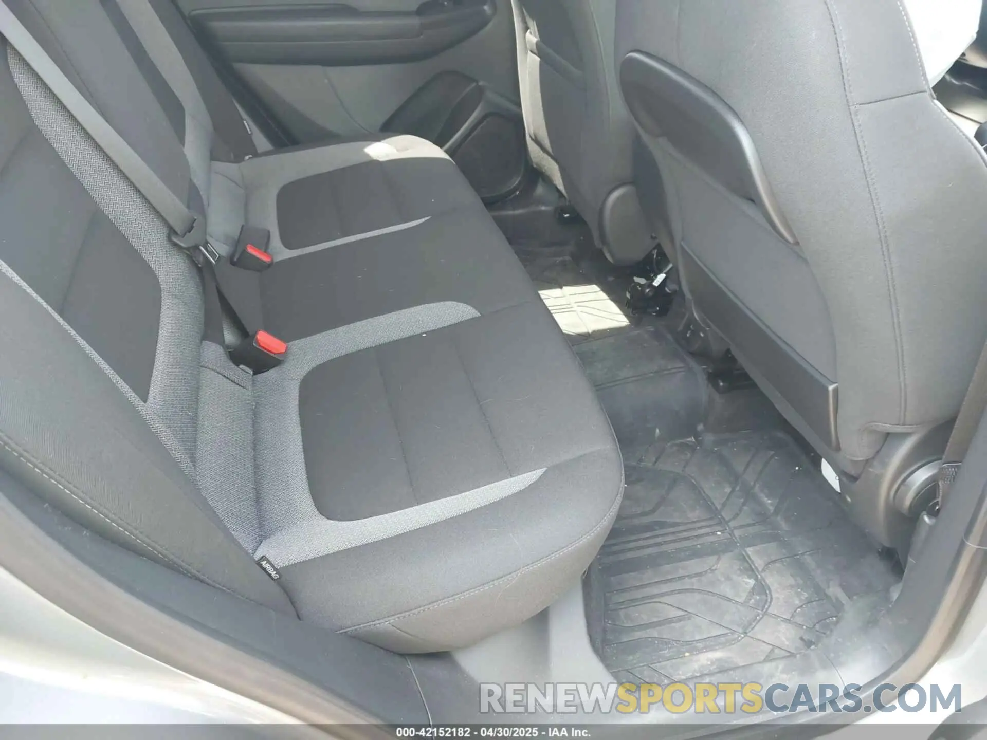 8 Photograph of a damaged car KL79MRSLXRB122192 CHEVROLET TRAILBLAZER 2024