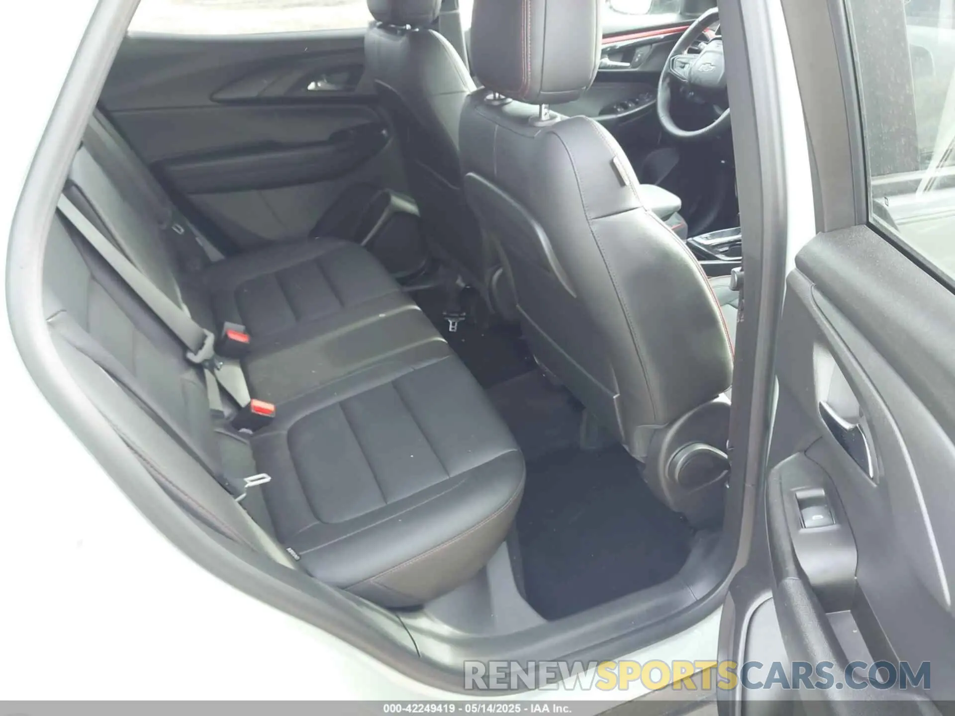 8 Фотография поврежденного автомобиля KL79MUSL4RB050201 CHEVROLET TRAILBLAZER 2024