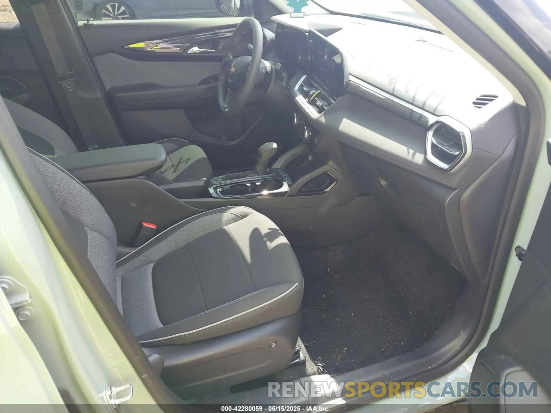 5 Photograph of a damaged car KL79MPSL0SB113902 CHEVROLET TRAILBLAZER 2025