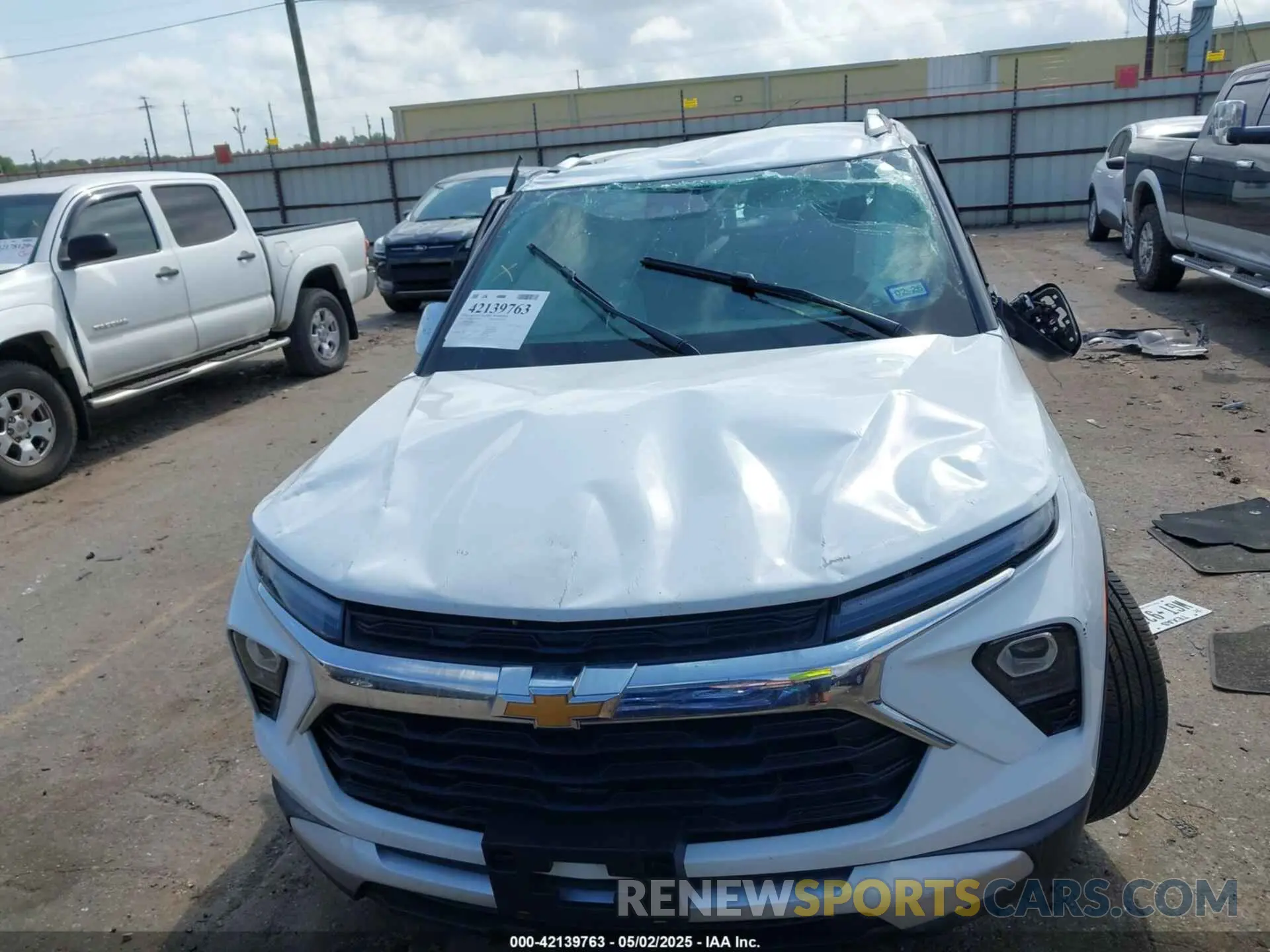 12 Фотография поврежденного автомобиля KL79MPSL5SB054832 CHEVROLET TRAILBLAZER 2025