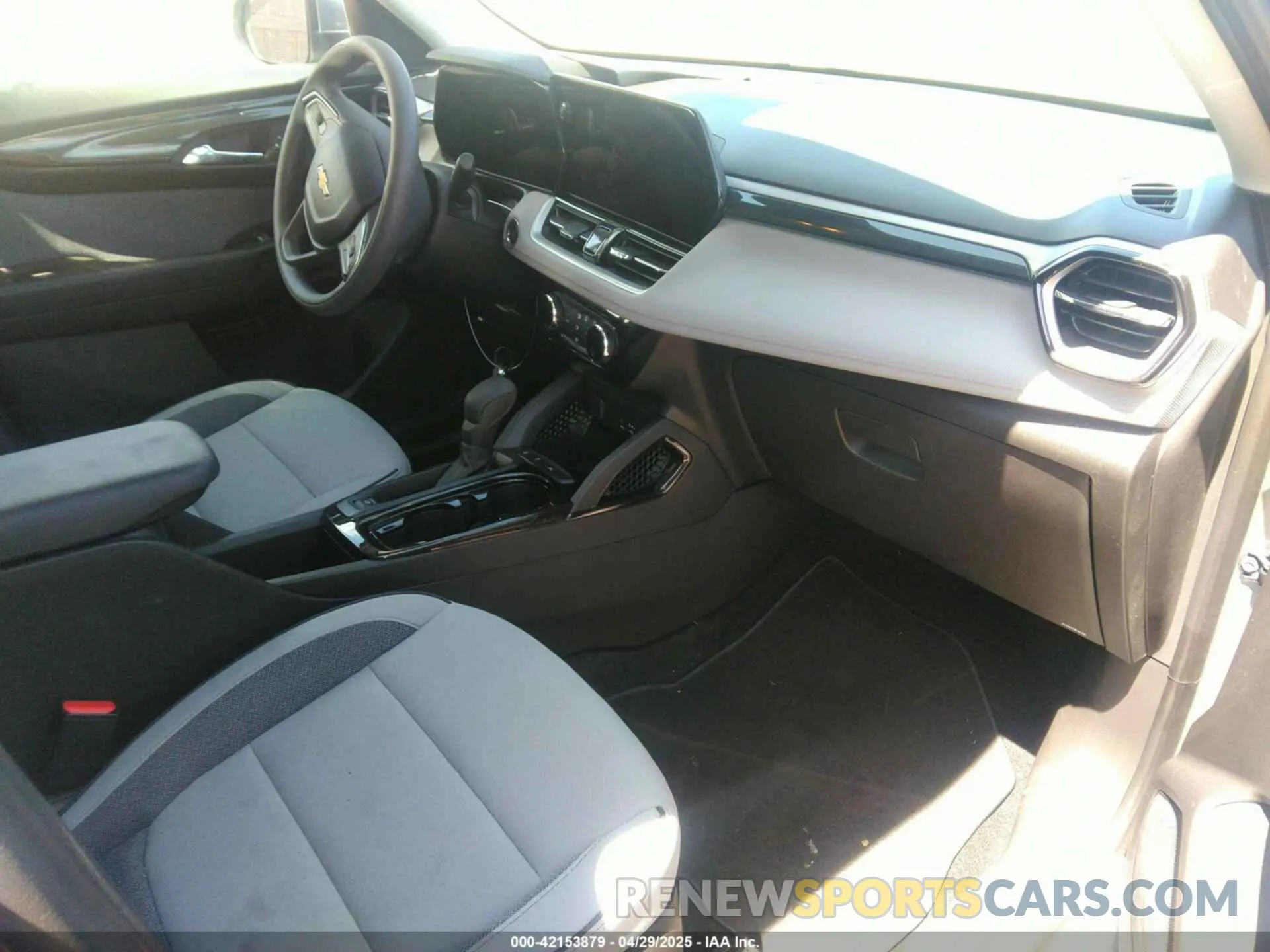 5 Фотография поврежденного автомобиля KL79MPSP1SB126354 CHEVROLET TRAILBLAZER 2025
