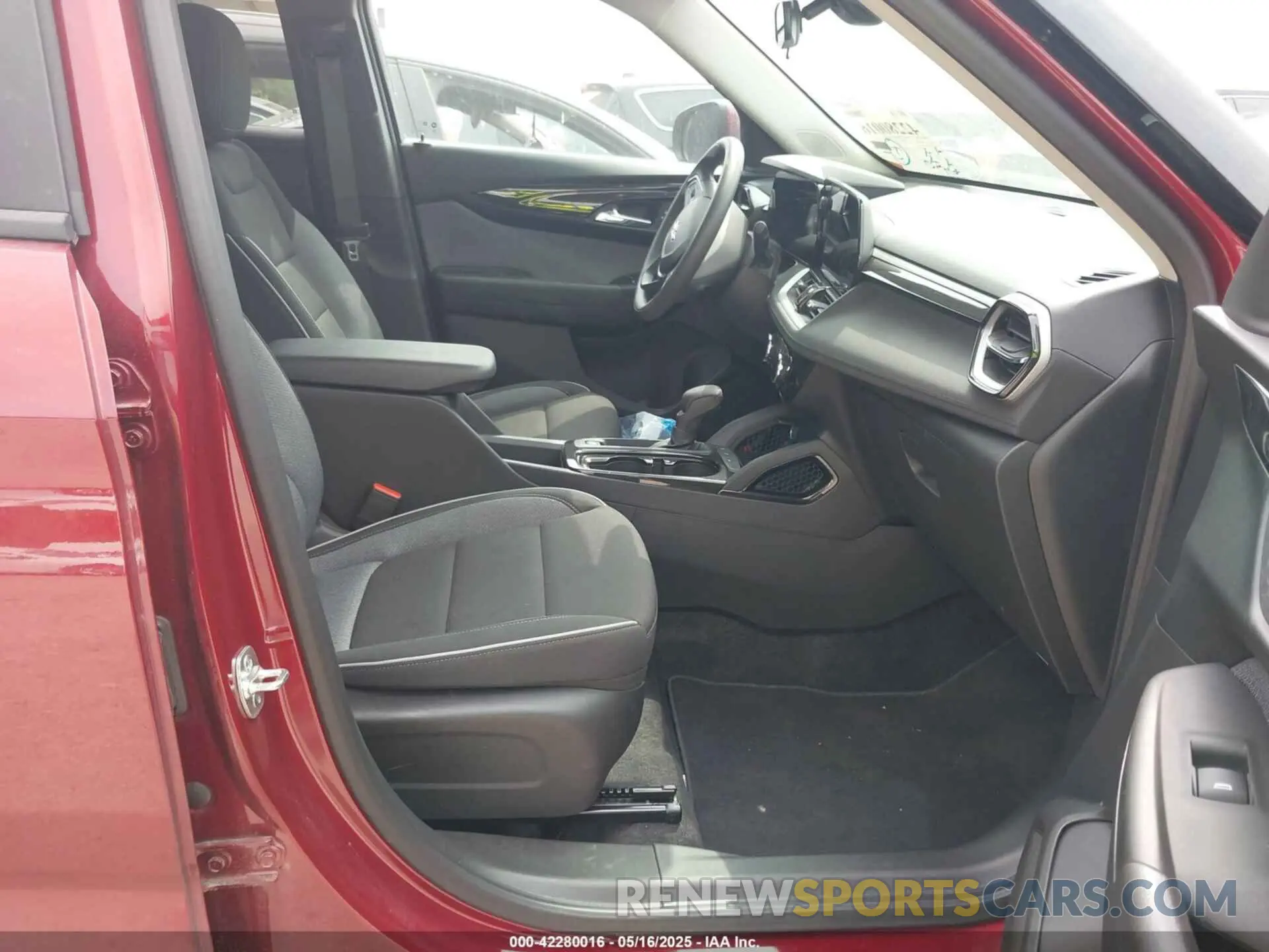 5 Photograph of a damaged car KL79MPSP8SB124648 CHEVROLET TRAILBLAZER 2025