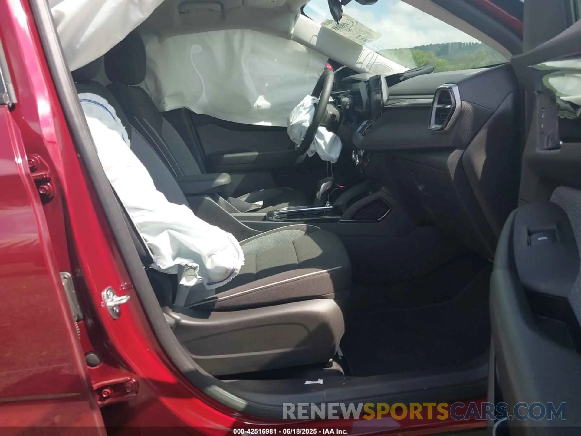 5 Photograph of a damaged car KL79MRSL2SB193604 CHEVROLET TRAILBLAZER 2025
