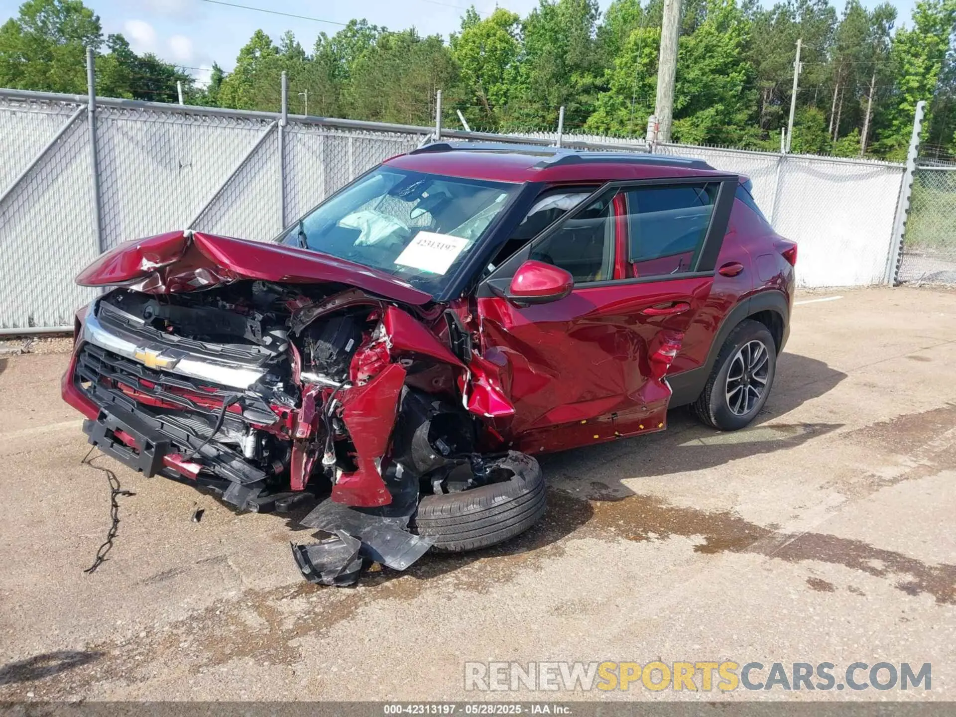2 Photograph of a damaged car KL79MRSL9SB123646 CHEVROLET TRAILBLAZER 2025
