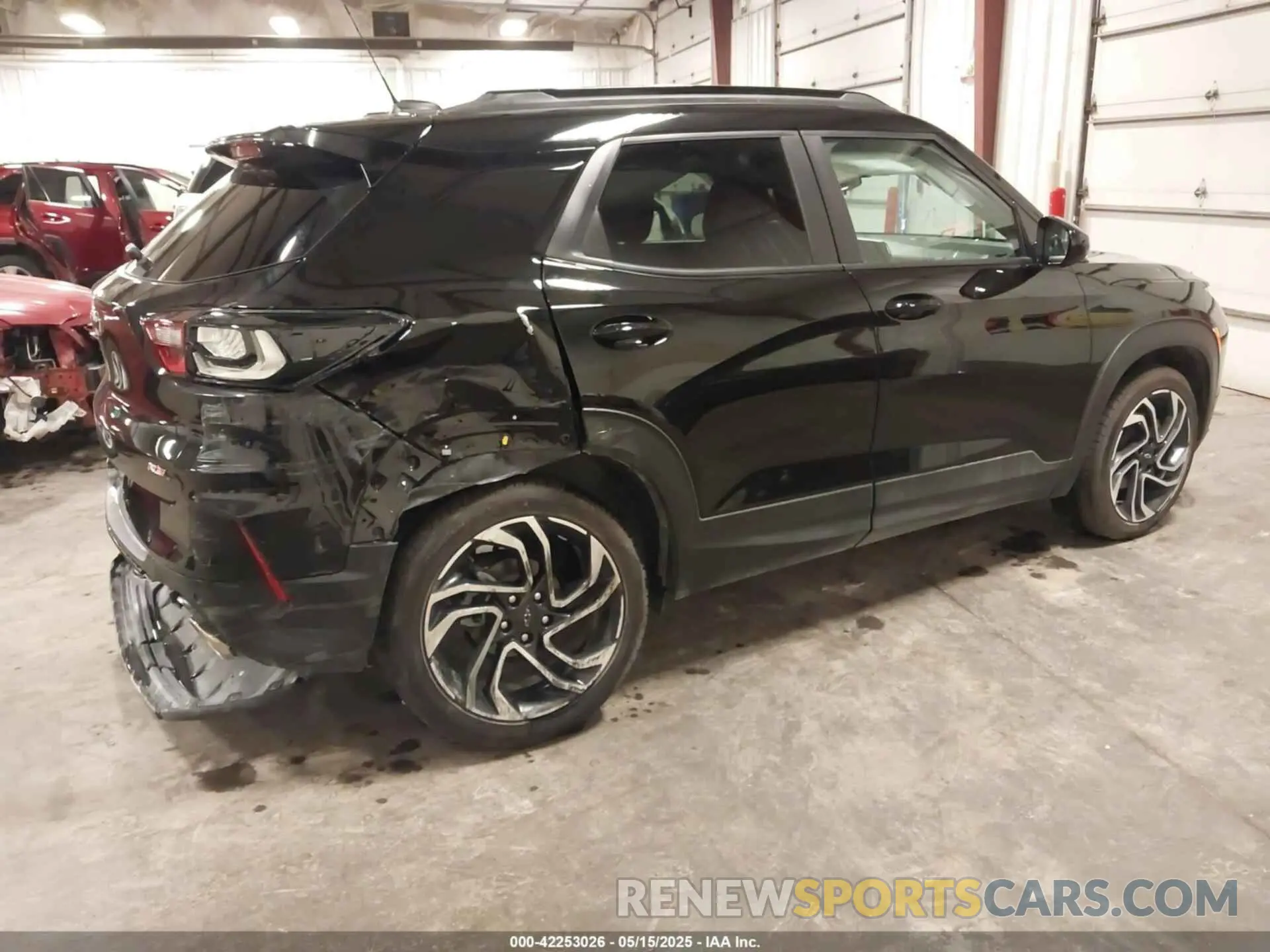 4 Фотография поврежденного автомобиля KL79MTSL7SB083998 CHEVROLET TRAILBLAZER 2025