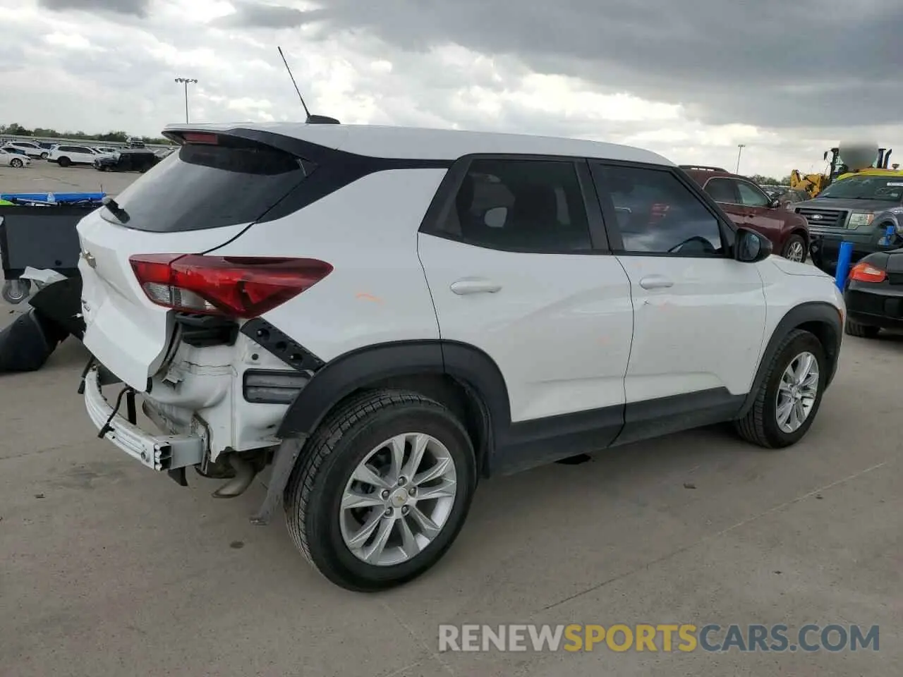 3 Фотография поврежденного автомобиля KL79MMS20MB087570 CHEVROLET TRAILBLZR 2021