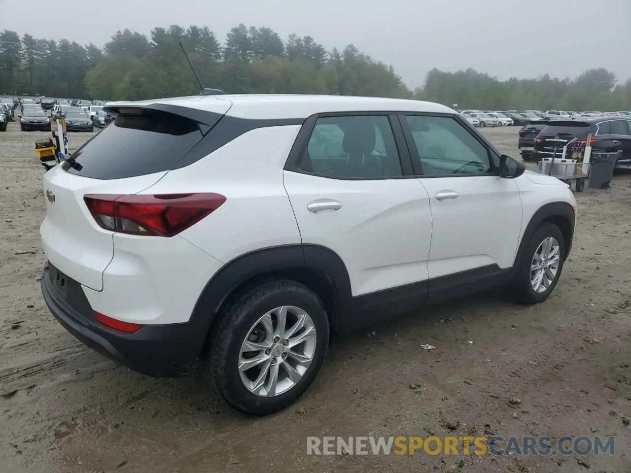 3 Фотография поврежденного автомобиля KL79MMS2XMB009085 CHEVROLET TRAILBLZR 2021