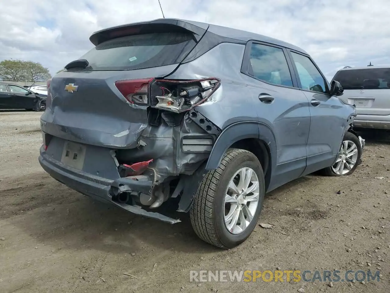 3 Фотография поврежденного автомобиля KL79MNSL2MB072924 CHEVROLET TRAILBLZR 2021