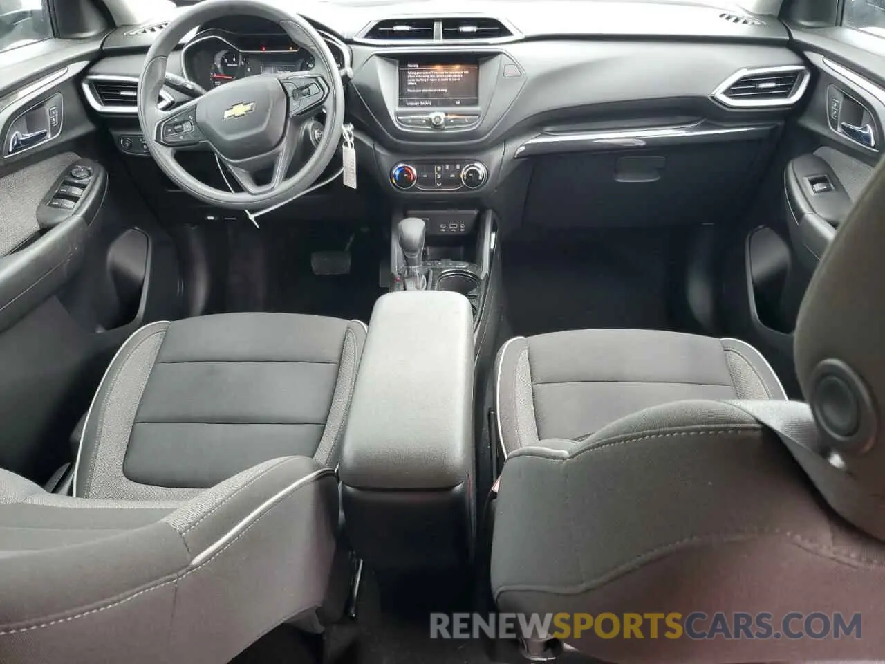 8 Photograph of a damaged car KL79MNSL5MB078152 CHEVROLET TRAILBLZR 2021