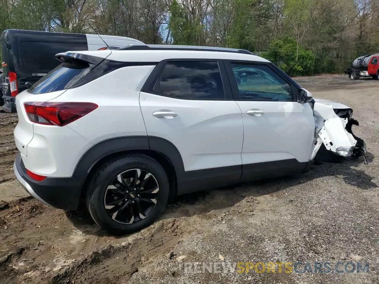 3 Фотография поврежденного автомобиля KL79MPS26MB154996 CHEVROLET TRAILBLZR 2021
