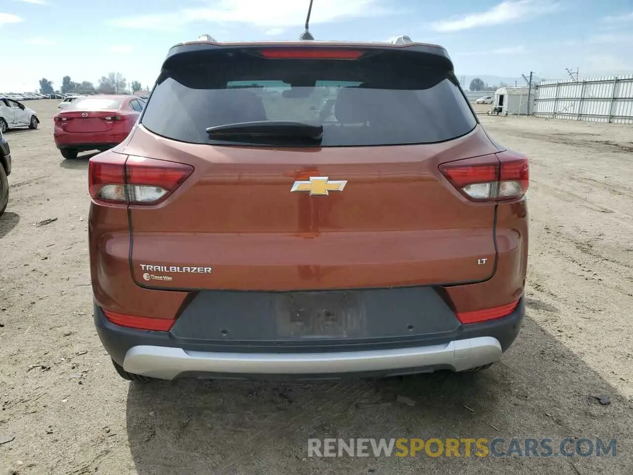 6 Фотография поврежденного автомобиля KL79MPS2XMB020024 CHEVROLET TRAILBLZR 2021