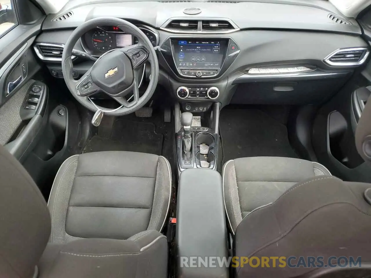 8 Photograph of a damaged car KL79MPSL1MB090391 CHEVROLET TRAILBLZR 2021