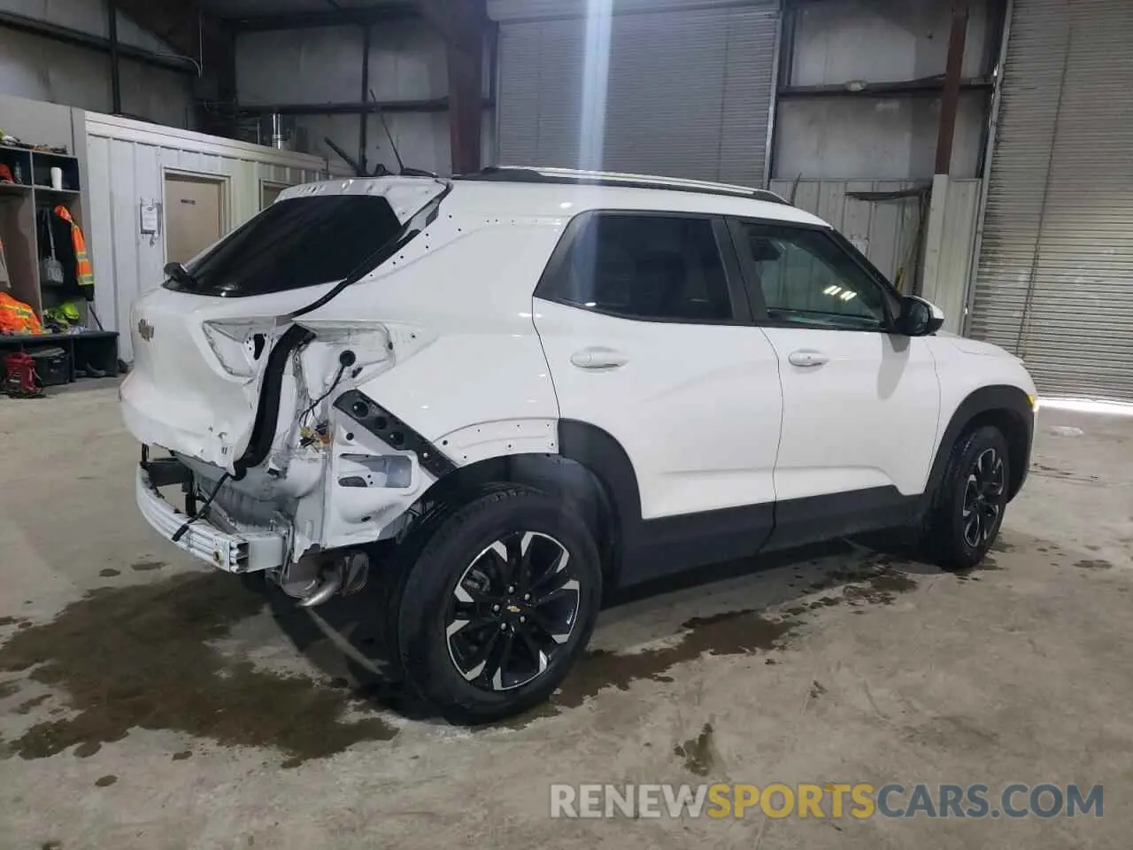 3 Фотография поврежденного автомобиля KL79MRSL3MB178239 CHEVROLET TRAILBLZR 2021