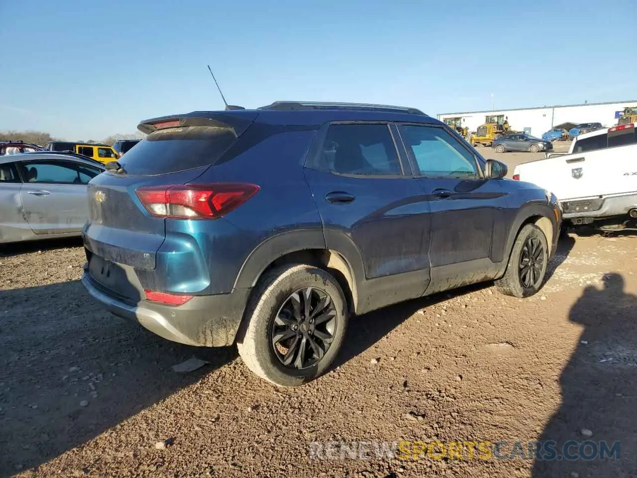 3 Фотография поврежденного автомобиля KL79MRSL4MB046123 CHEVROLET TRAILBLZR 2021