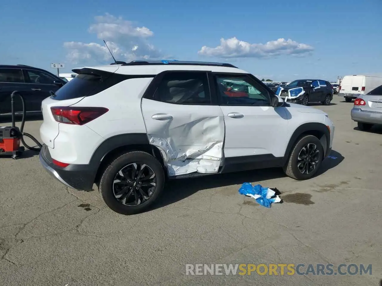 3 Photograph of a damaged car KL79MRSL6MB082721 CHEVROLET TRAILBLZR 2021