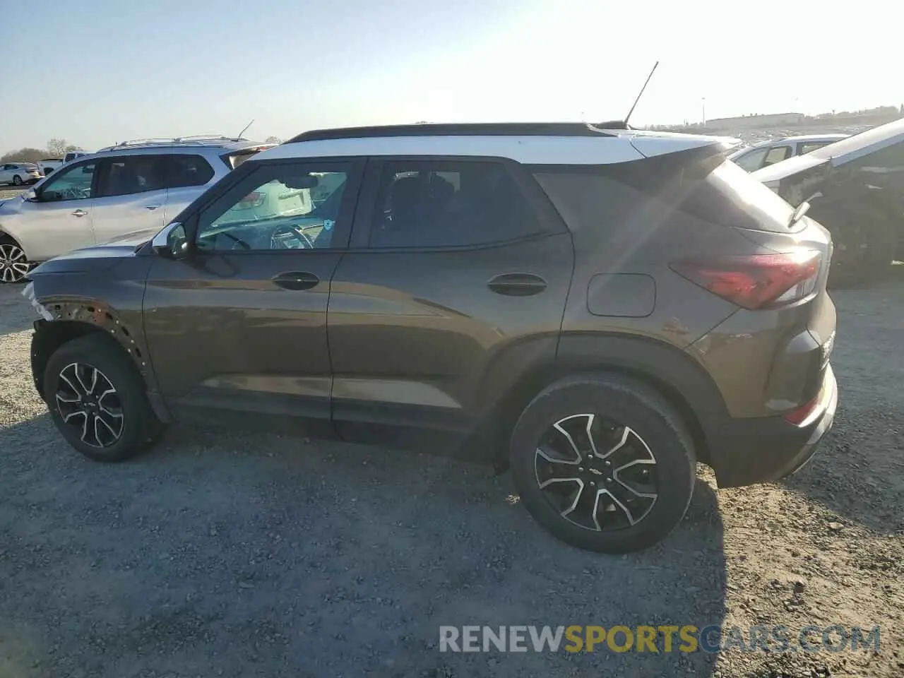 2 Фотография поврежденного автомобиля KL79MSSL6MB105504 CHEVROLET TRAILBLZR 2021