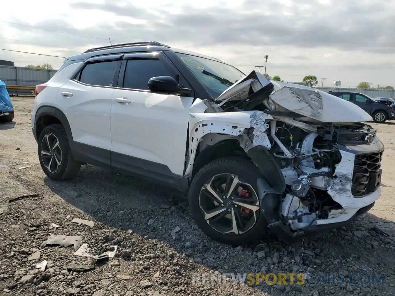 4 Фотография поврежденного автомобиля KL79MTSL2MB014350 CHEVROLET TRAILBLZR 2021