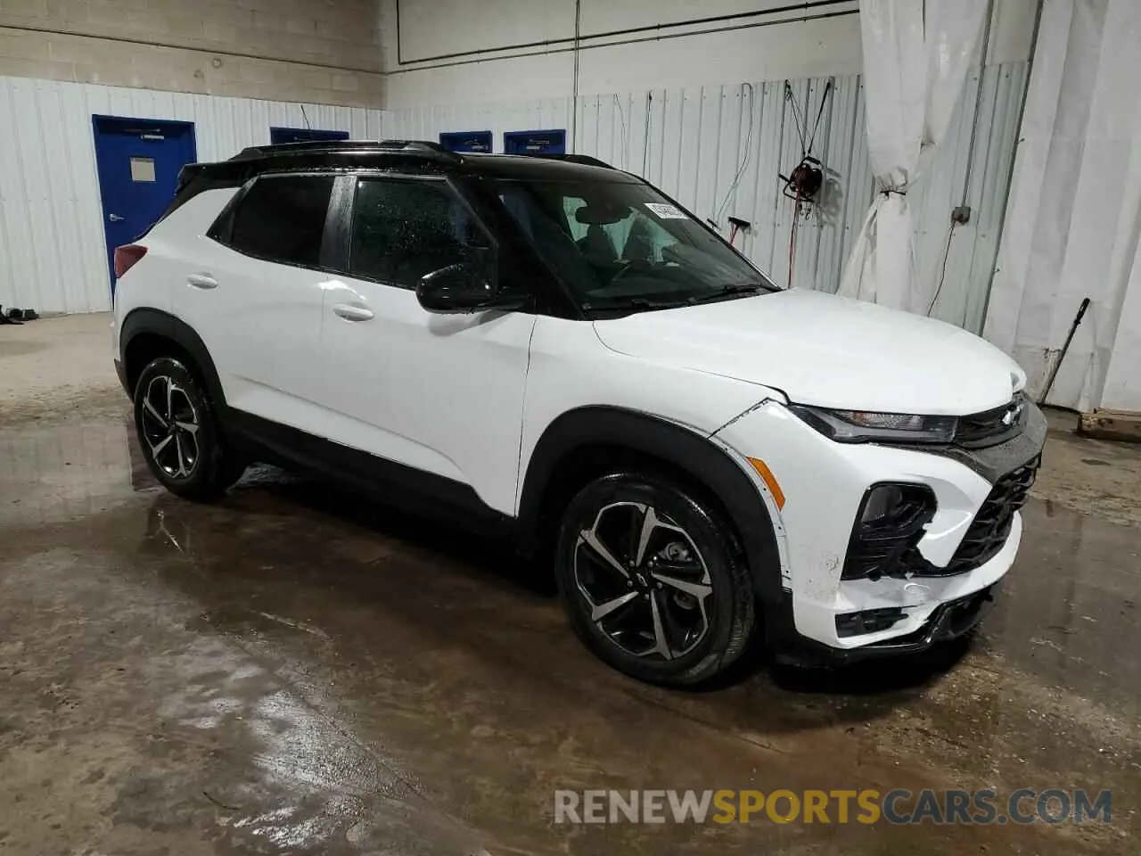 4 Фотография поврежденного автомобиля KL79MUSL4MB059036 CHEVROLET TRAILBLZR 2021