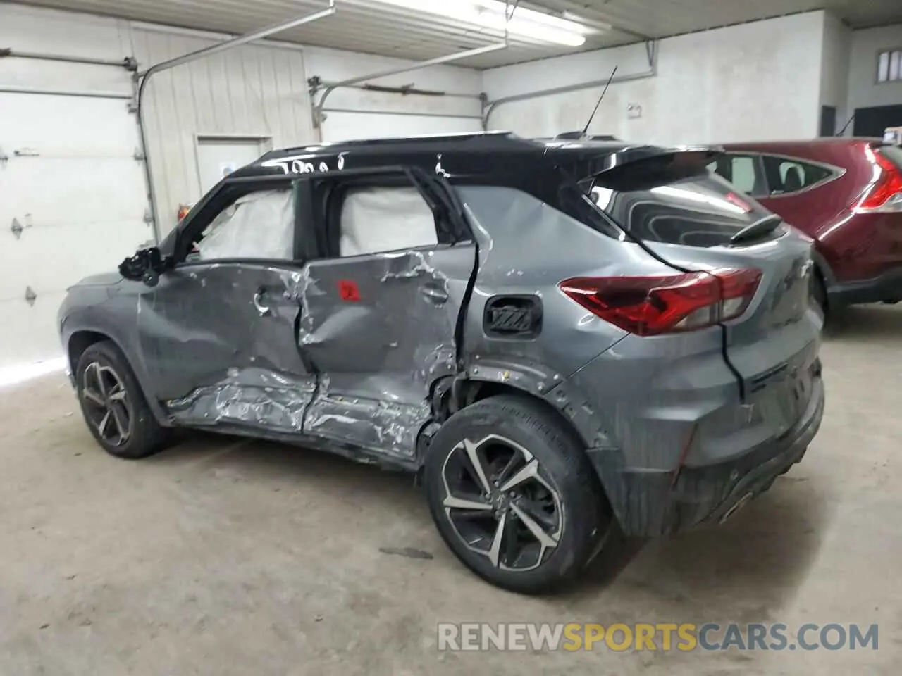 2 Фотография поврежденного автомобиля KL79MUSL6MB077456 CHEVROLET TRAILBLZR 2021