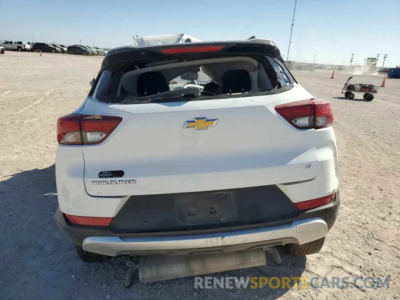 6 Photograph of a damaged car KL79MPSL8NB109312 CHEVROLET TRAILBLZR 2022