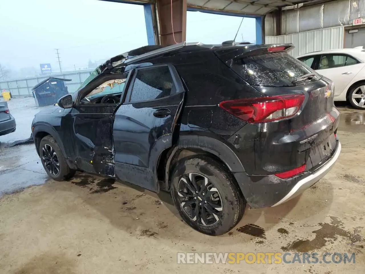 2 Фотография поврежденного автомобиля KL79MPS25PB035325 CHEVROLET TRAILBLZR 2023
