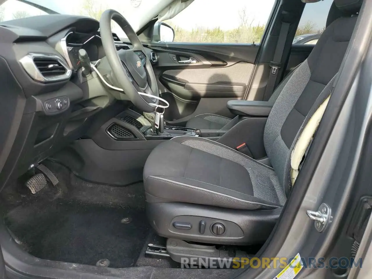 7 Photograph of a damaged car KL79MRSL0PB153917 CHEVROLET TRAILBLZR 2023