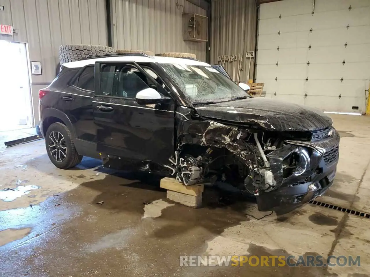 4 Photograph of a damaged car KL79MVSL8PB155584 CHEVROLET TRAILBLZR 2023