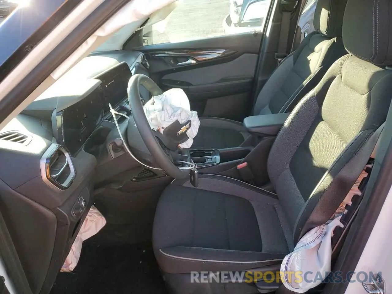 7 Photograph of a damaged car KL79MMS23RB187606 CHEVROLET TRAILBLZR 2024