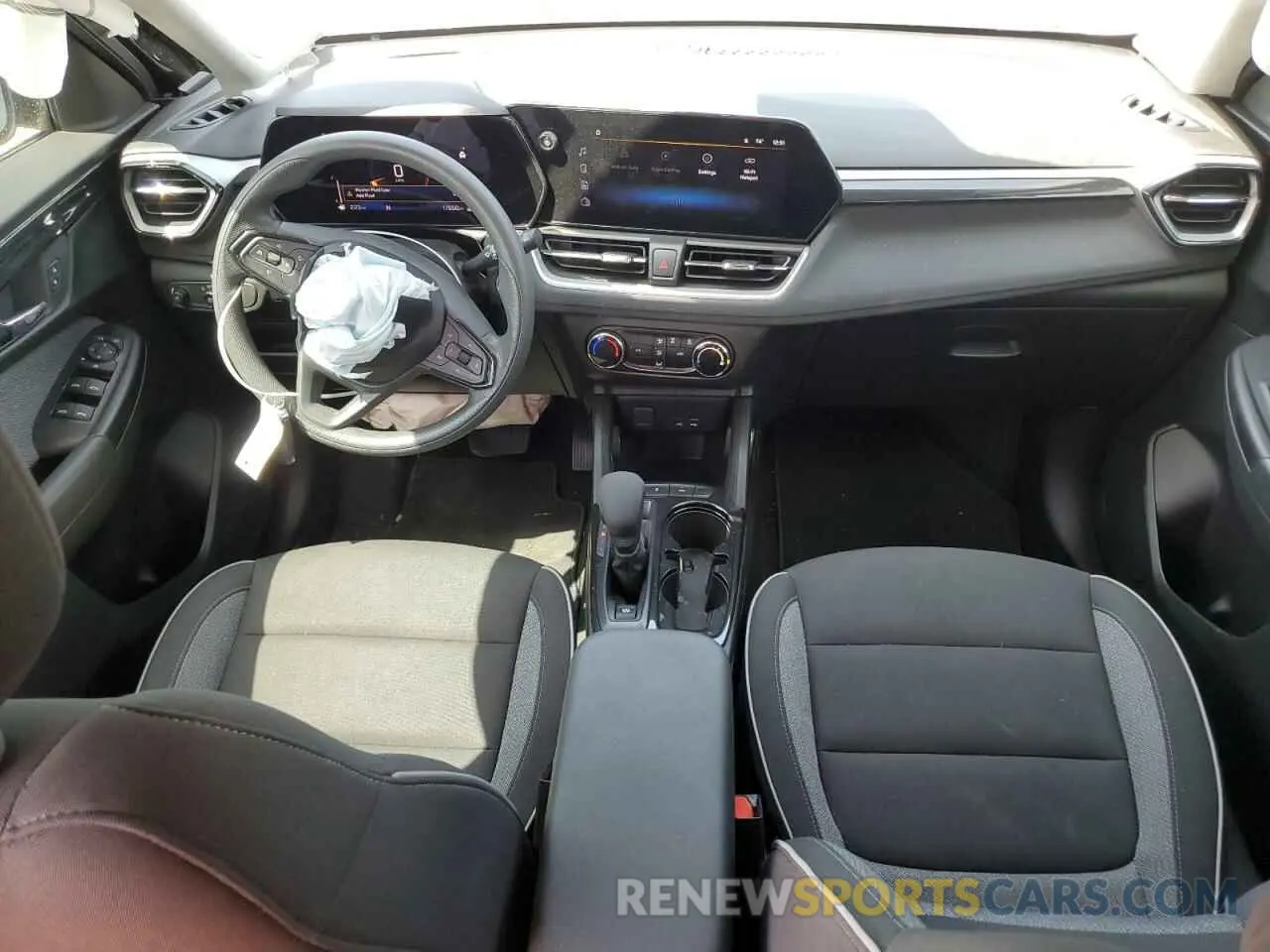 8 Фотография поврежденного автомобиля KL79MMS29RB034339 CHEVROLET TRAILBLZR 2024