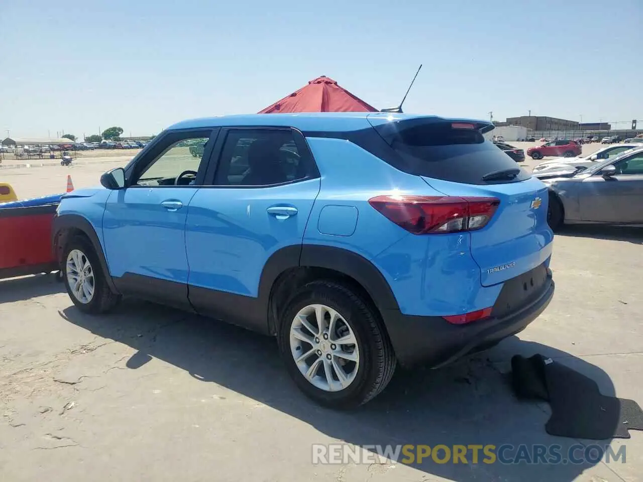 2 Фотография поврежденного автомобиля KL79MMSL8RB192874 CHEVROLET TRAILBLZR 2024