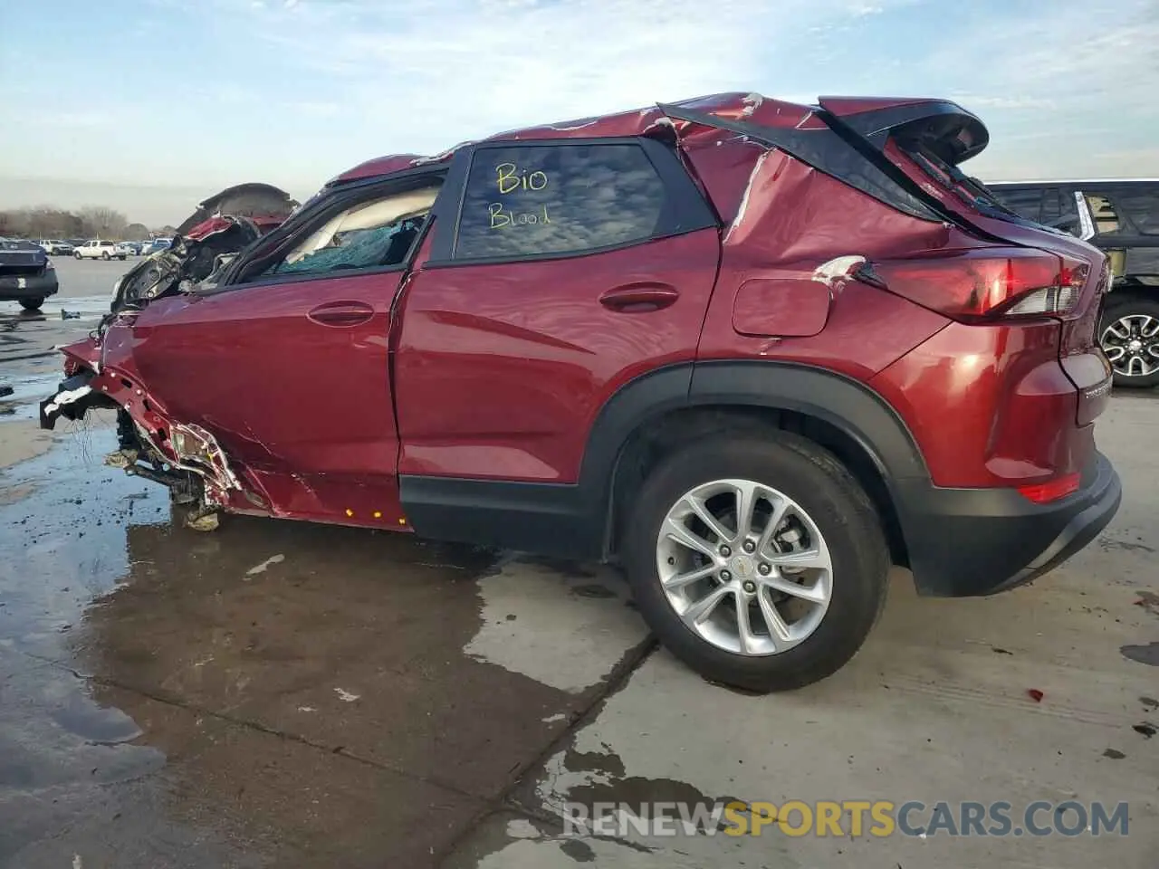 2 Фотография поврежденного автомобиля KL79MMSLXRB144244 CHEVROLET TRAILBLZR 2024