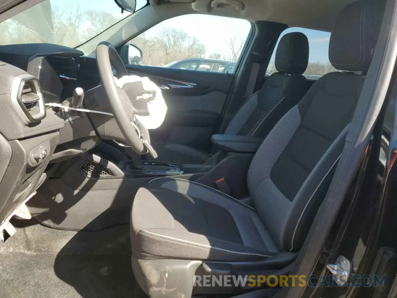 7 Фотография поврежденного автомобиля KL79MNSL5RB188495 CHEVROLET TRAILBLZR 2024