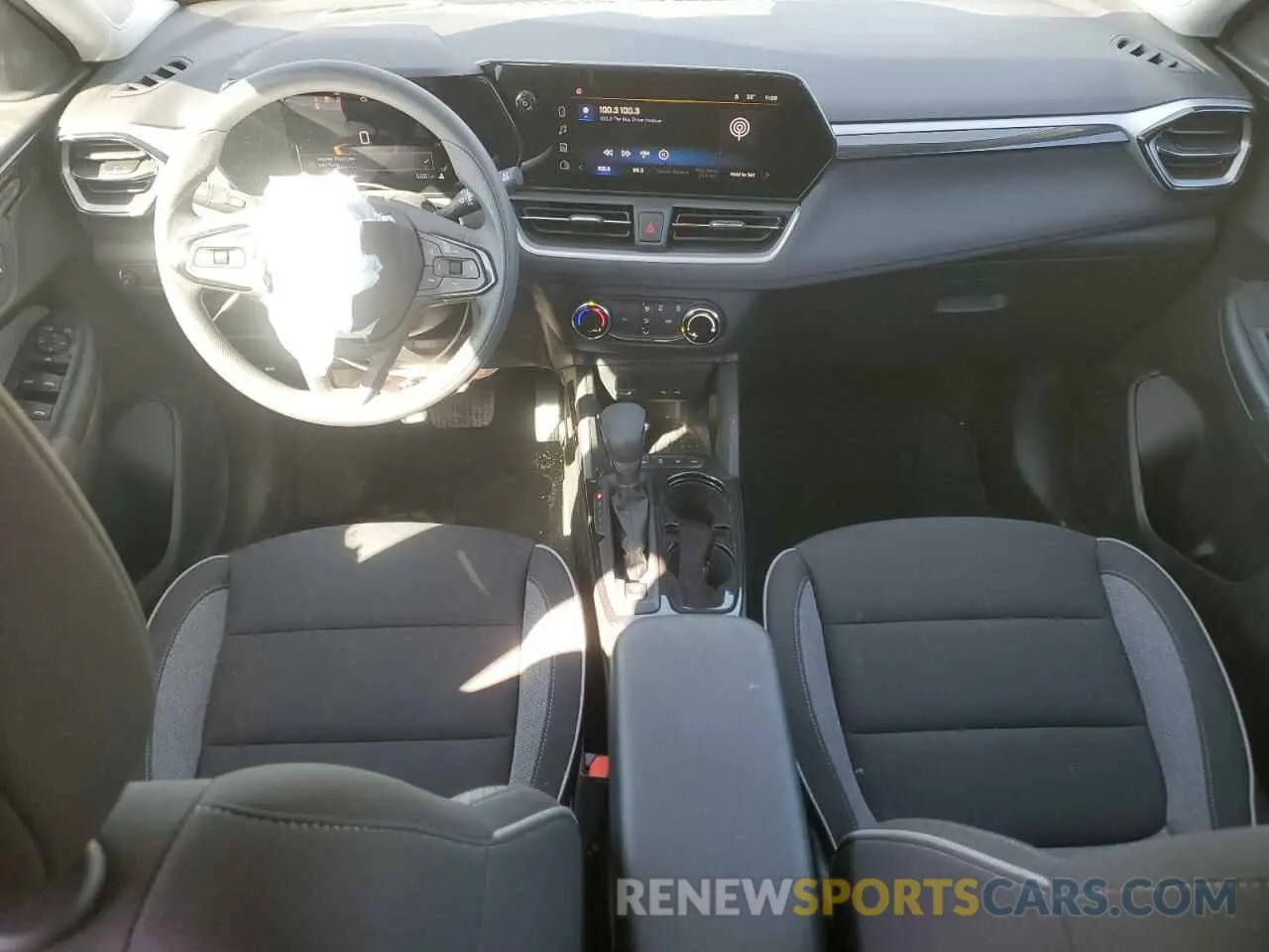 8 Фотография поврежденного автомобиля KL79MNSL5RB188495 CHEVROLET TRAILBLZR 2024