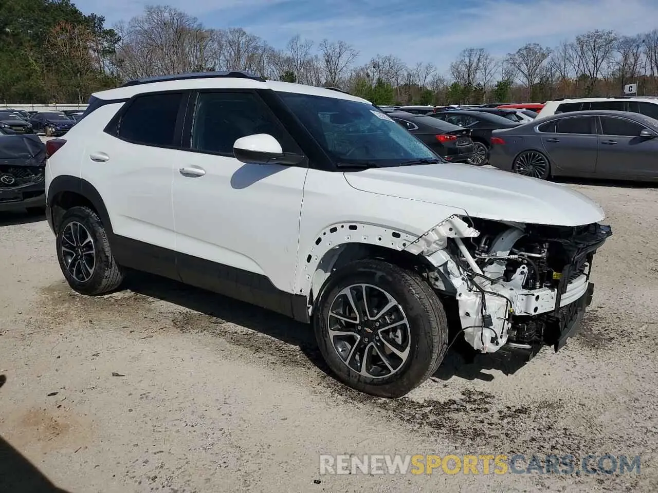 4 Photograph of a damaged car KL79MRSL3RB184386 CHEVROLET TRAILBLZR 2024