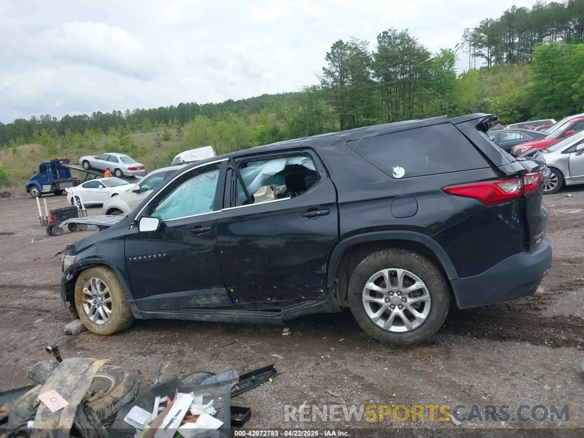 13 Photograph of a damaged car 1GNERFKW0KJ112060 CHEVROLET TRAVERSE 2019