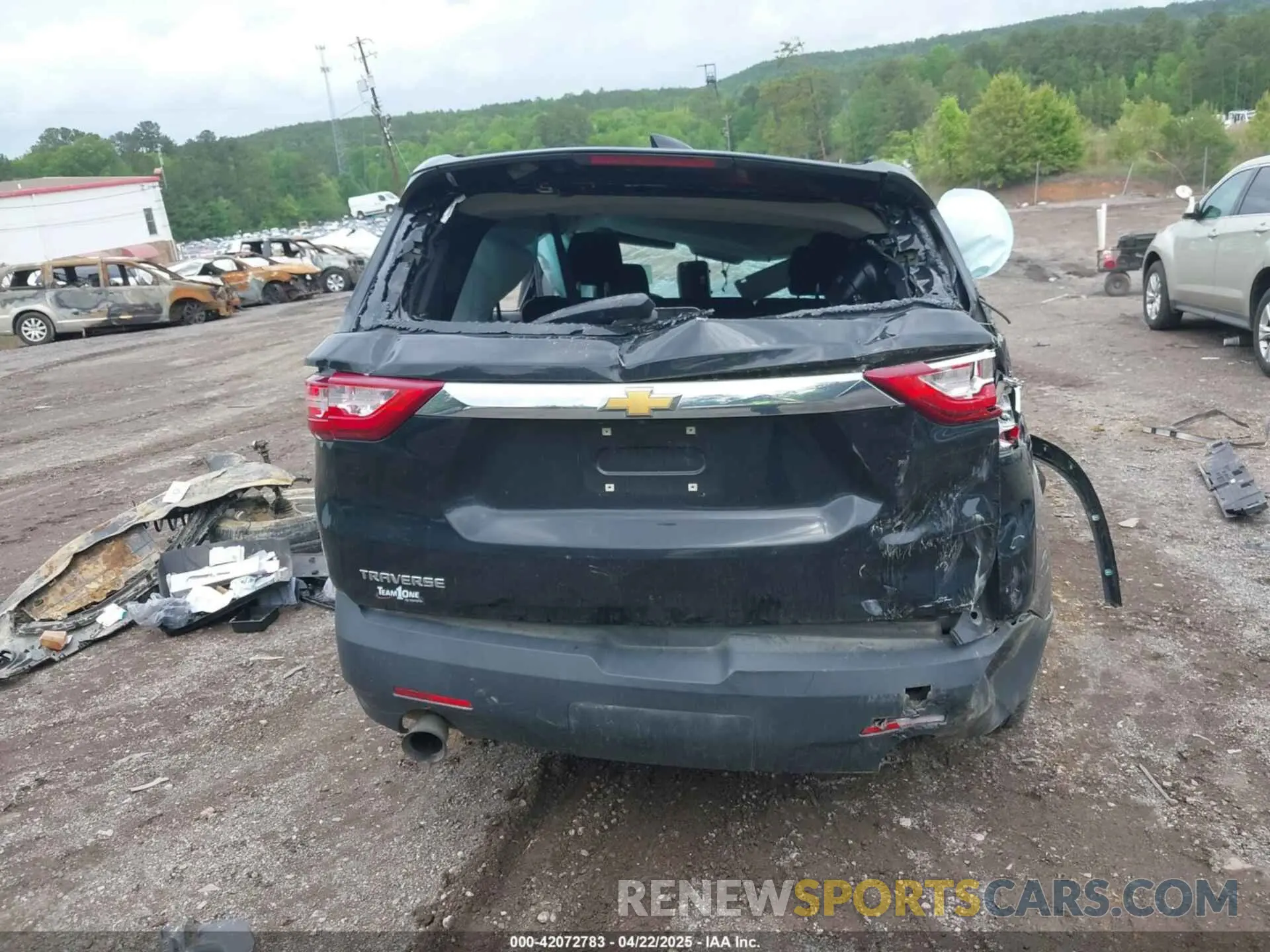 15 Photograph of a damaged car 1GNERFKW0KJ112060 CHEVROLET TRAVERSE 2019
