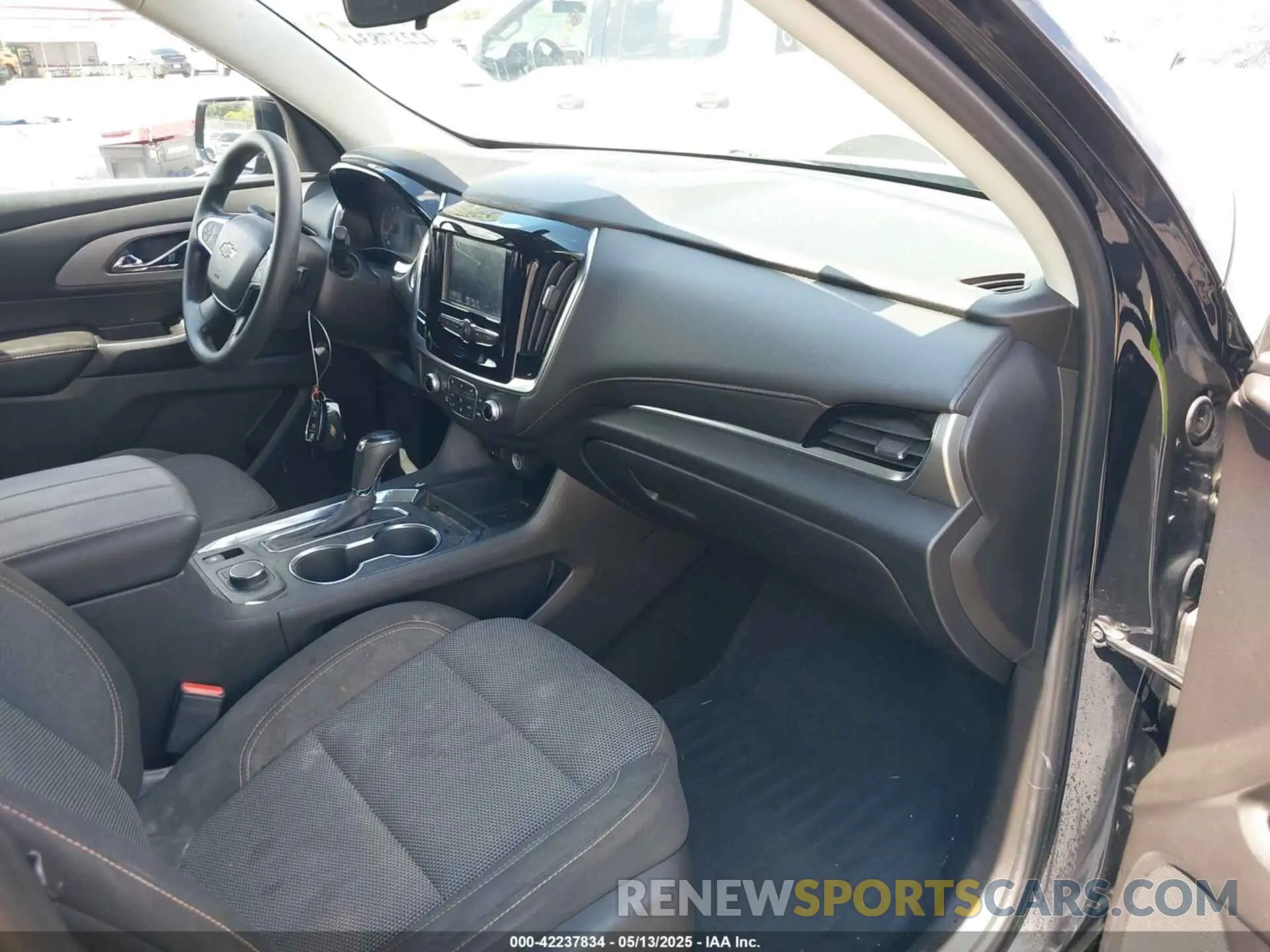 5 Фотография поврежденного автомобиля 1GNERFKW0KJ208934 CHEVROLET TRAVERSE 2019