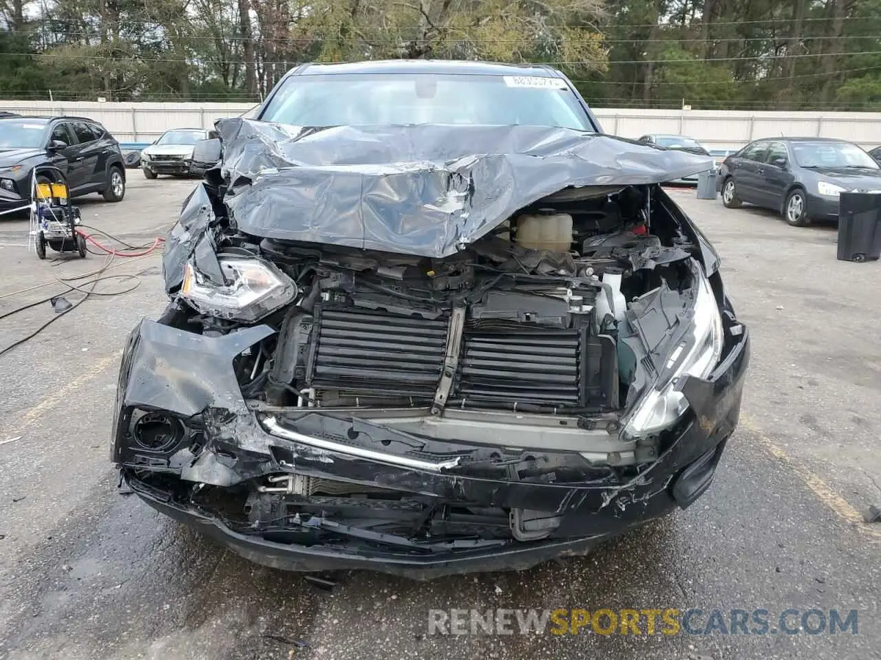 5 Photograph of a damaged car 1GNERFKW2KJ257813 CHEVROLET TRAVERSE 2019