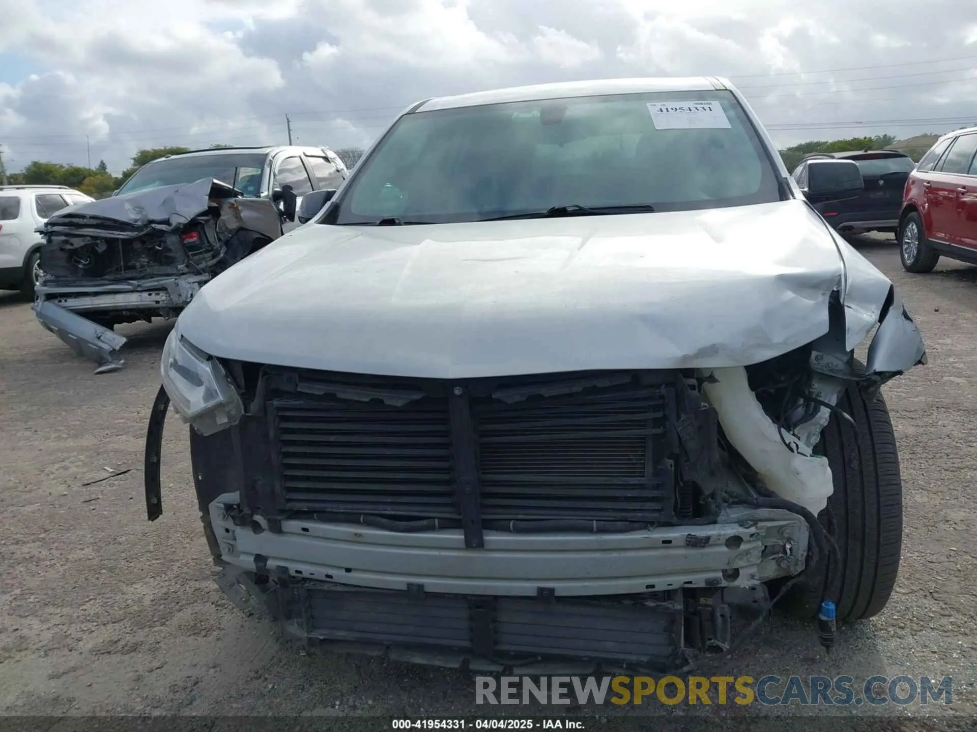 13 Фотография поврежденного автомобиля 1GNERFKW2KJ260713 CHEVROLET TRAVERSE 2019