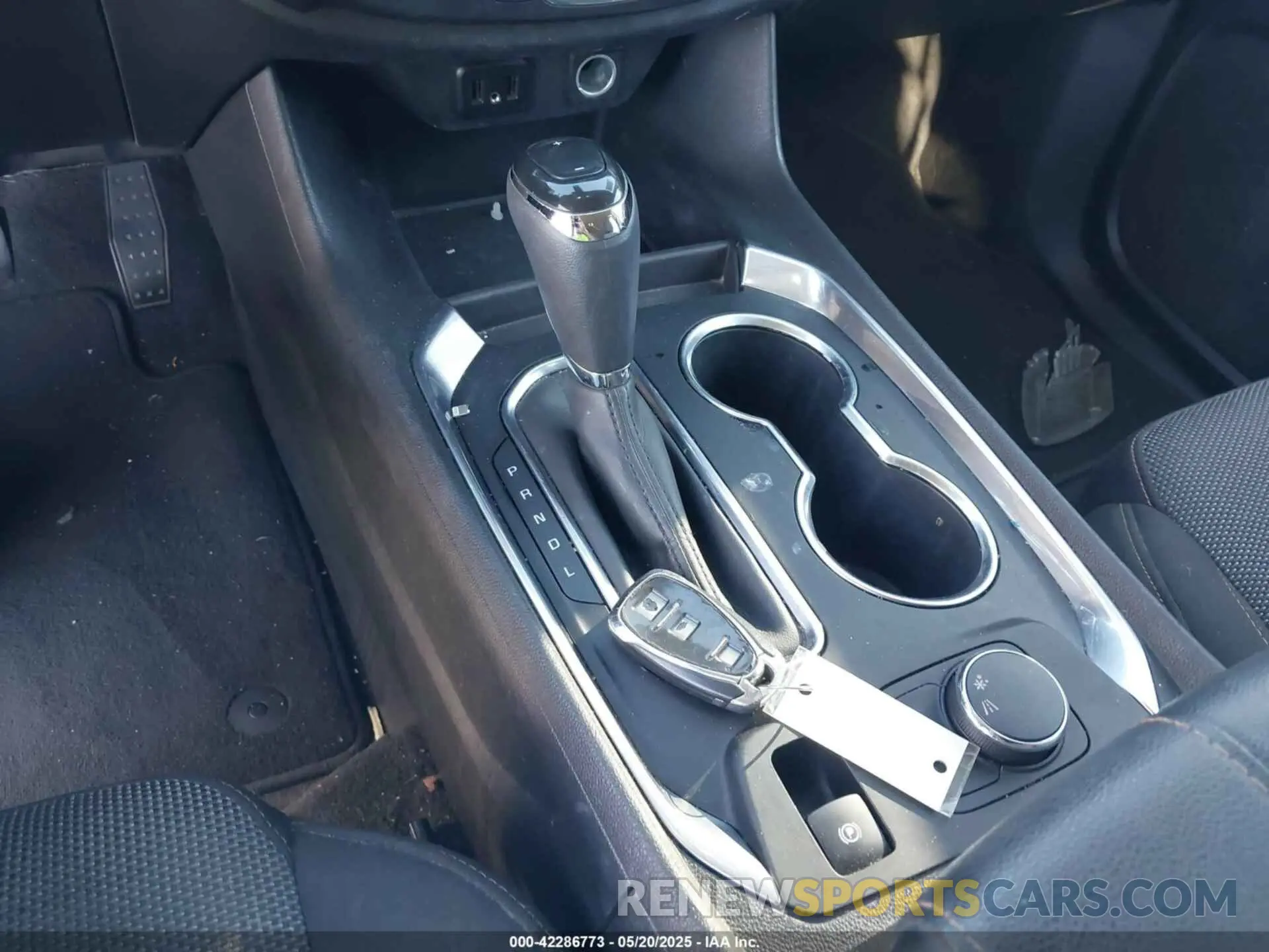 11 Фотография поврежденного автомобиля 1GNERFKW3KJ238929 CHEVROLET TRAVERSE 2019