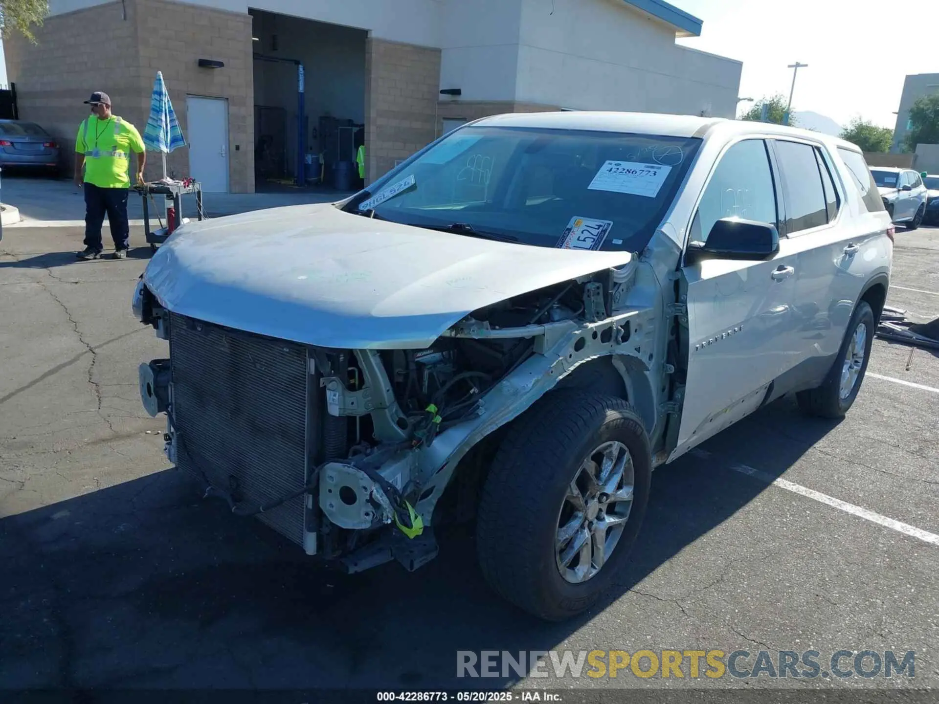 2 Фотография поврежденного автомобиля 1GNERFKW3KJ238929 CHEVROLET TRAVERSE 2019