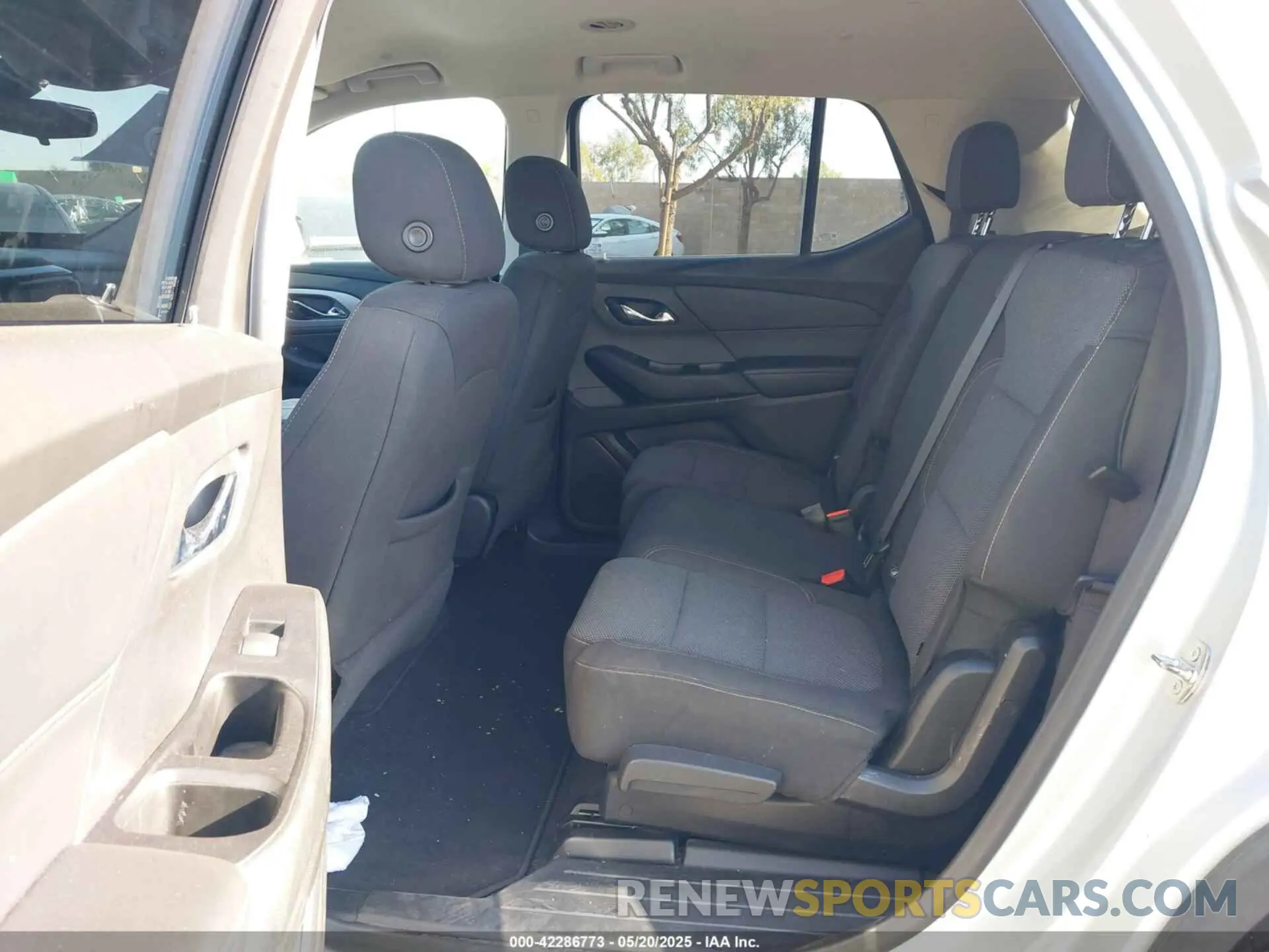 8 Фотография поврежденного автомобиля 1GNERFKW3KJ238929 CHEVROLET TRAVERSE 2019