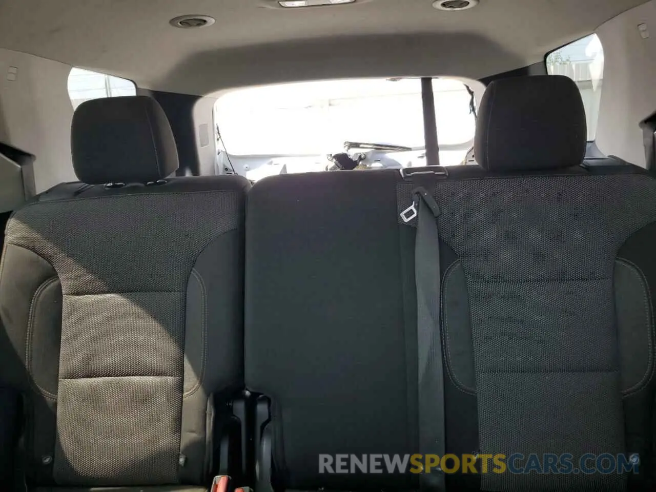 10 Photograph of a damaged car 1GNERFKW4KJ143683 CHEVROLET TRAVERSE 2019