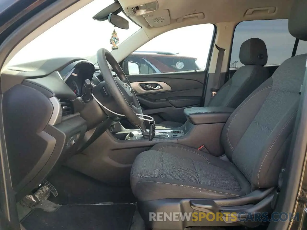 7 Photograph of a damaged car 1GNERFKW4KJ303612 CHEVROLET TRAVERSE 2019