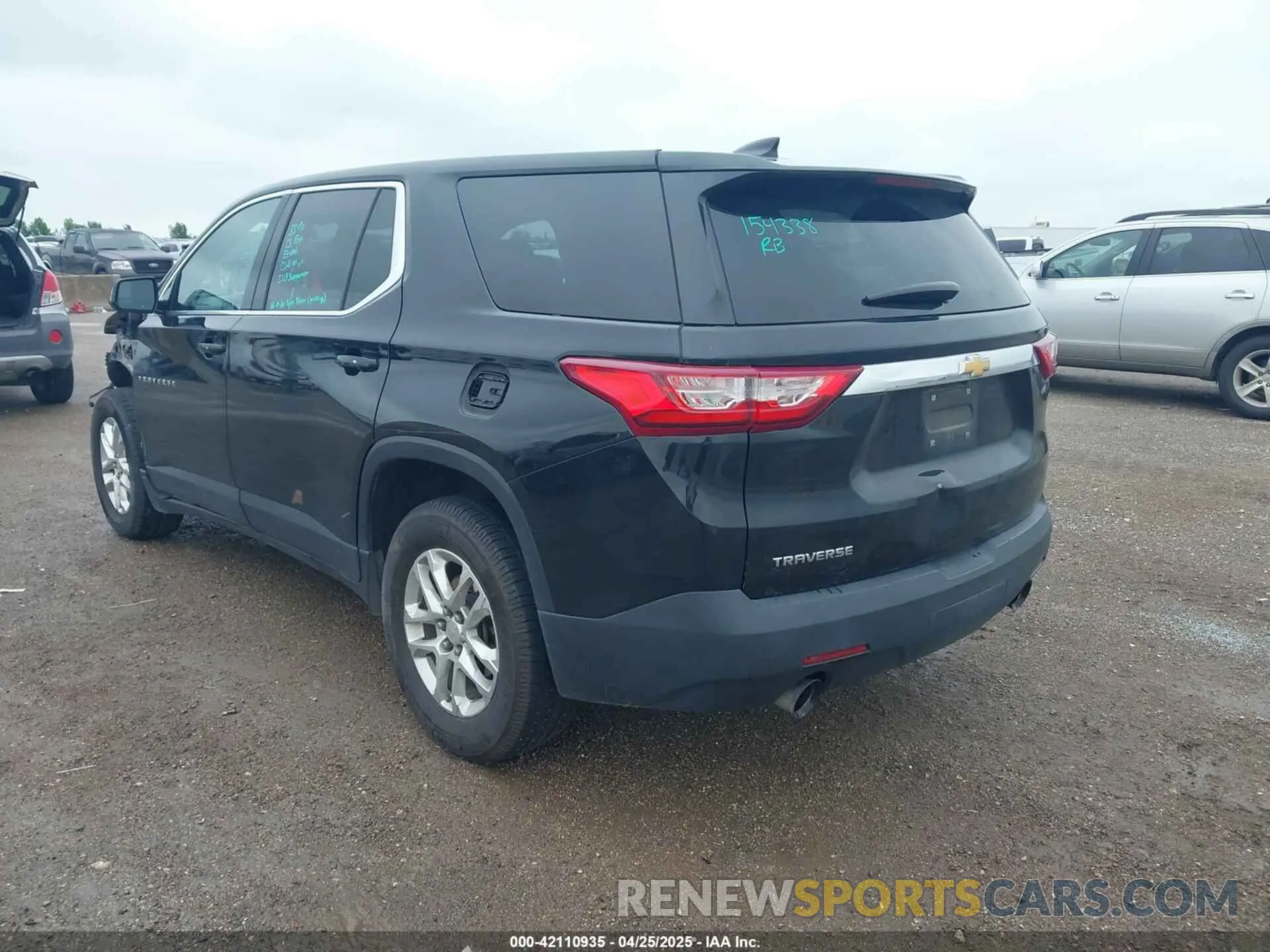 3 Фотография поврежденного автомобиля 1GNERFKW5KJ239774 CHEVROLET TRAVERSE 2019