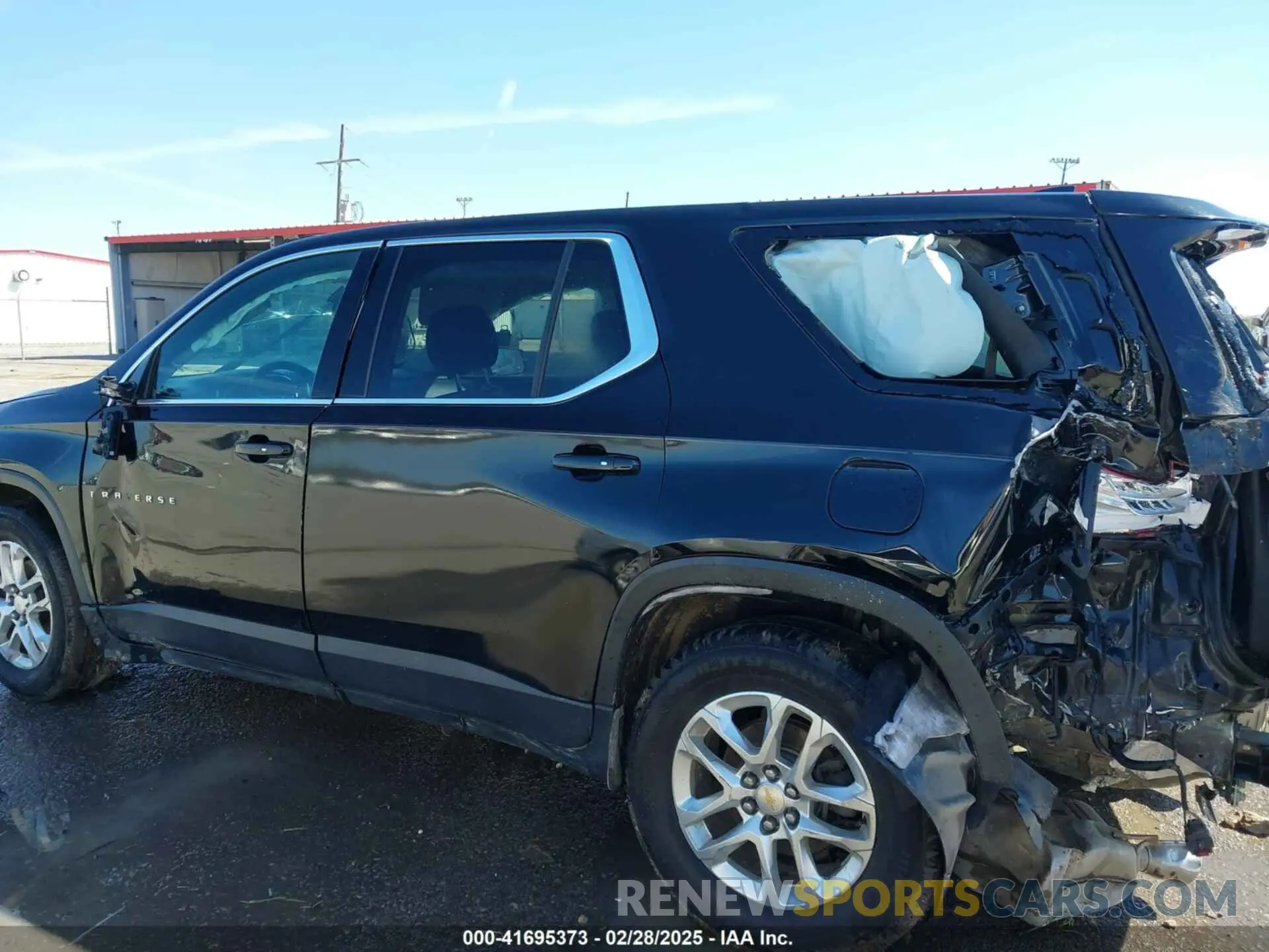 14 Photograph of a damaged car 1GNERFKW5KJ283466 CHEVROLET TRAVERSE 2019